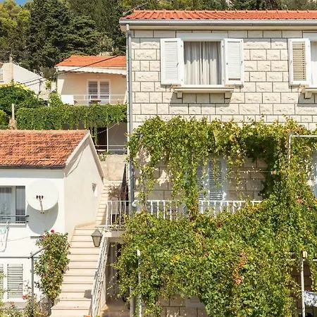 Ivkolina 3* Hvar Town