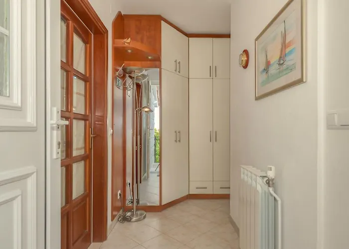 Ivkolina Guest house Hvar Town