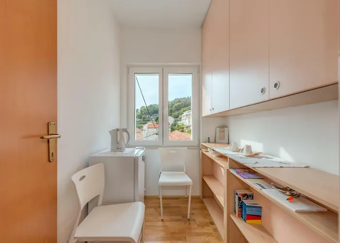 Ivkolina Guest house Hvar Town